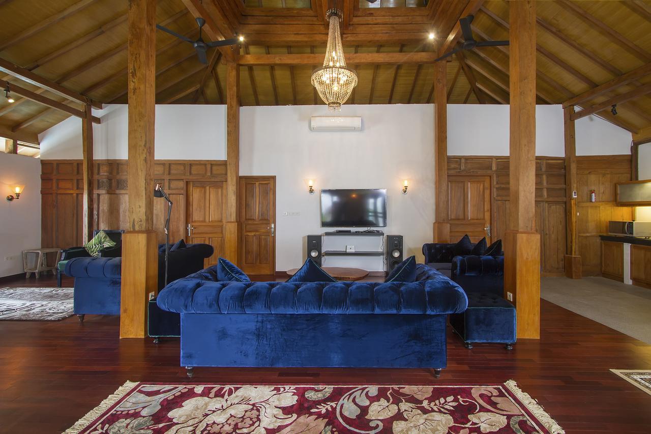 Villa Joglo Jagat Seminyak  Exterior photo